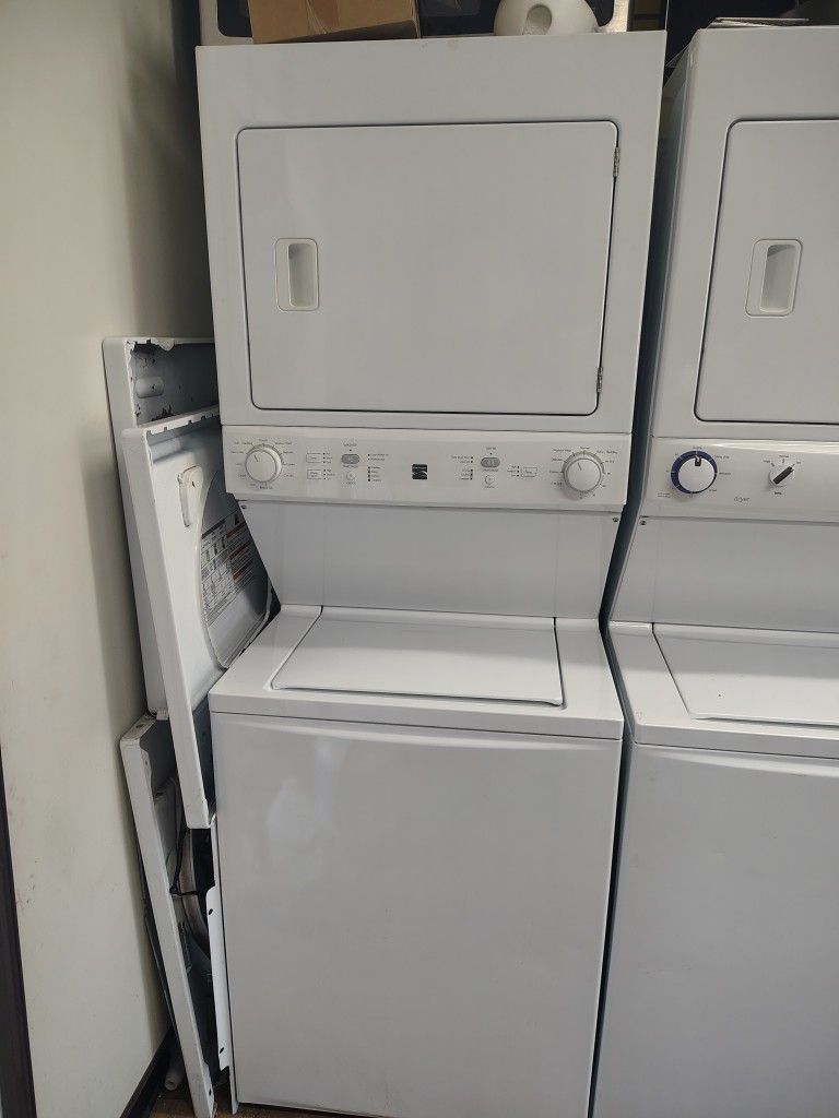 Kenmore Stackable 120v Gas Washer Dryer Super Capacity In Excellent Working Condition