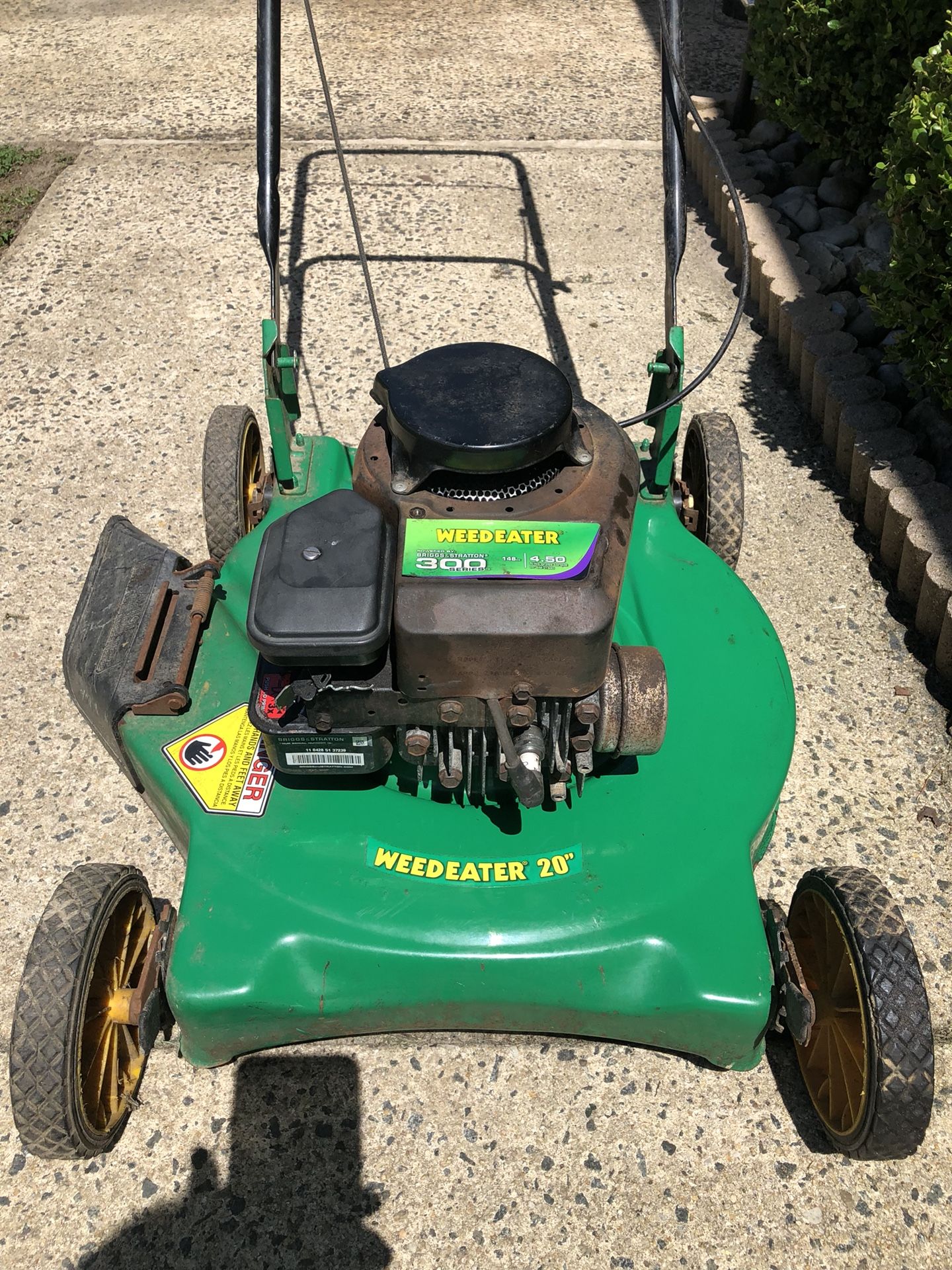 Weed Eater Lawn mower runs and cuts excellent for Sale in Egg