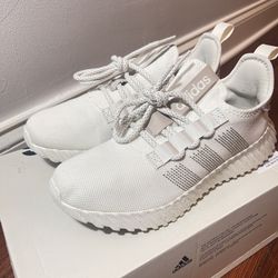 Adidas Kaptir Flow Shoes - Like New