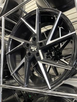20" Silver Machined Directional Luxury Wheels - 5x120. 5x4.75