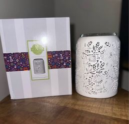 Scentsy Etched Hummingbird Wax Warmer