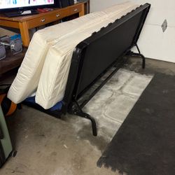 IKEA Nyhamn Futon