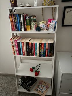 White Ladder Bookshelf 4-Tier