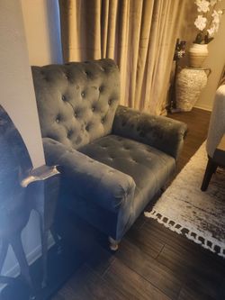 Oversized chair