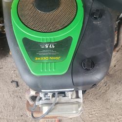((READ AD))((17.5hp Briggs Engine)) Riding Mower 