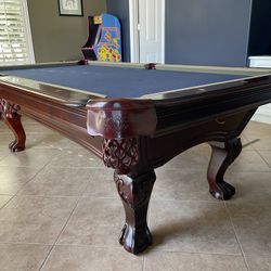Pool Table ( Free Delivery & Set Up ) 