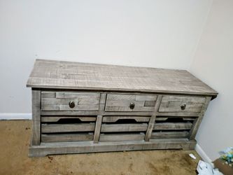 Rustic Wood Storage Bench with Drawers