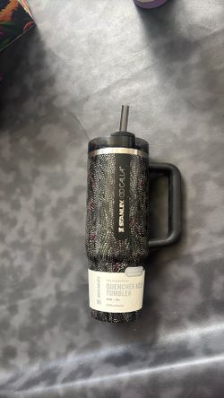 Stanley tumbler 30 oz