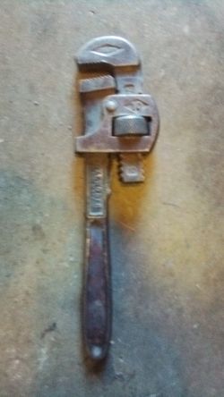 Vintage Walworth pipe wrench
