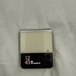 Galaxy Samsung Z Flip 3 T-mobile Good Condition 