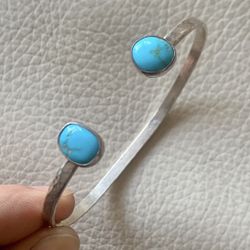 Native American Turquoise Sterling Silver 925 Hammered Bracelet 