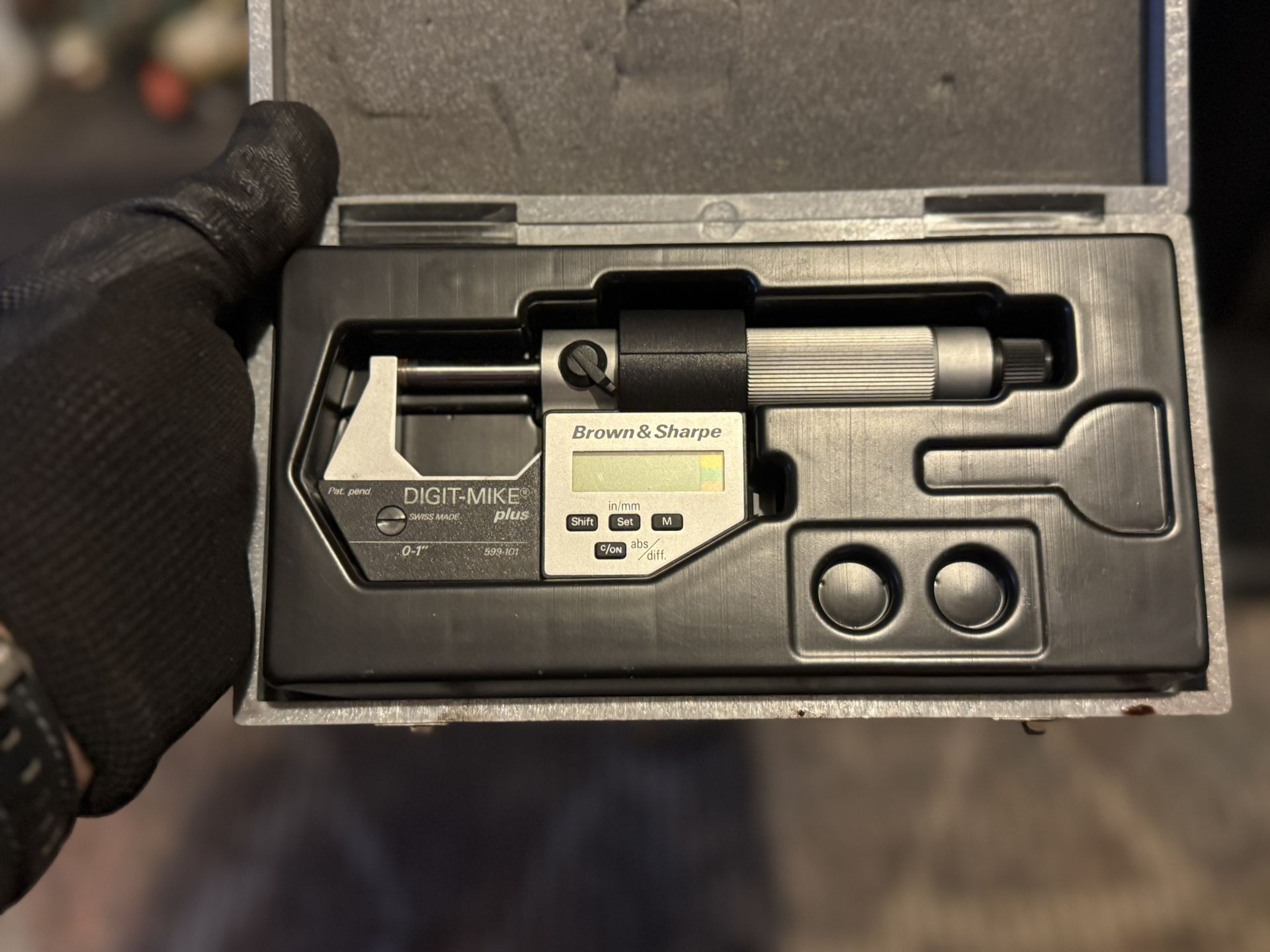 Brown & Sharpe Digit-Mike plus Digital Micrometer