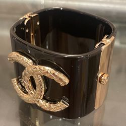 Cuff Bracelet 