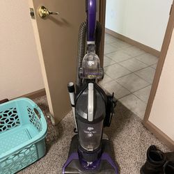 Dirt Devil Vacuum, Max Xl Pet W/attachments