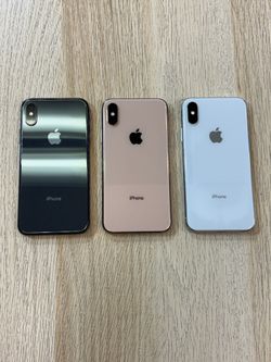 iPhone XS - Unlocked - 64GB 