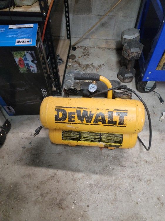 Dewalt Compressor 