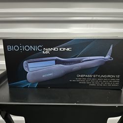 New Bio Ionic Onepass Flat Iron 1.5”
