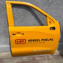 GMC Sierra 1500 Right Front RH Passenger Side Door 2019 2020 2021 2022 2023 2024