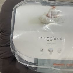 Snuggle Me Infant Lounger 