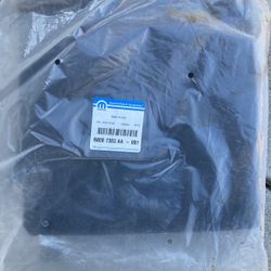 Jeep Cover And 2 Mats
