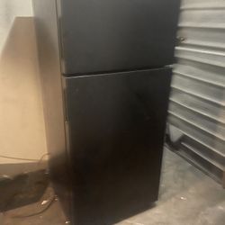 Refrigerator works great I sell them all the time