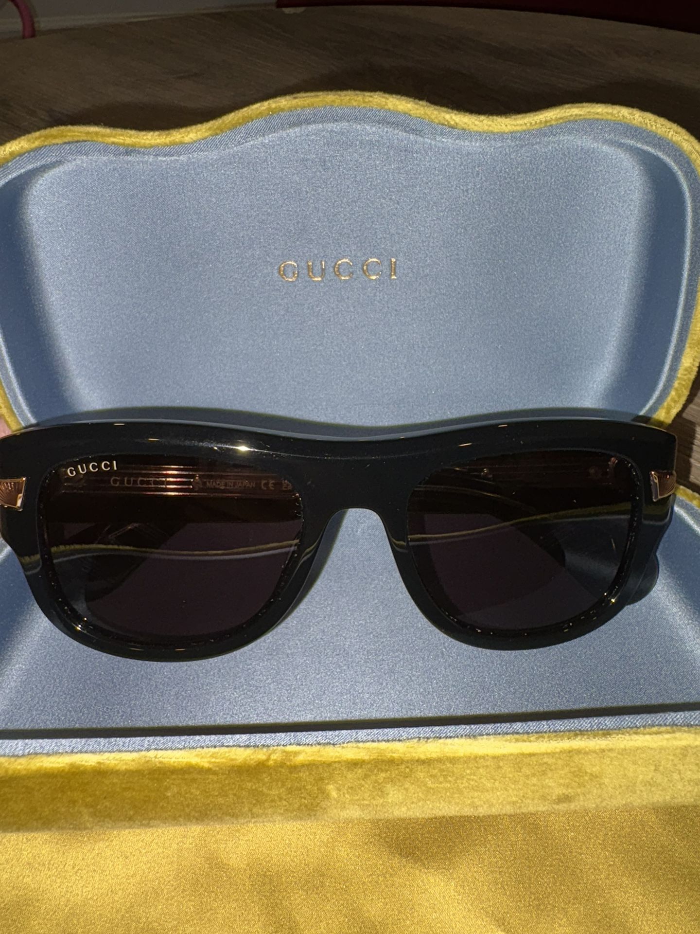 Gucci Shades 
