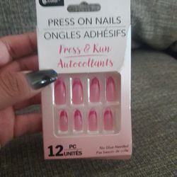 Press On Nails 