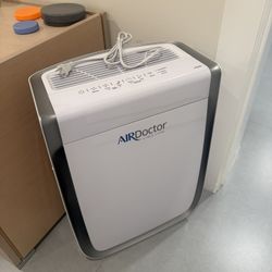 AirDoctor 3500i Purifier And Filters