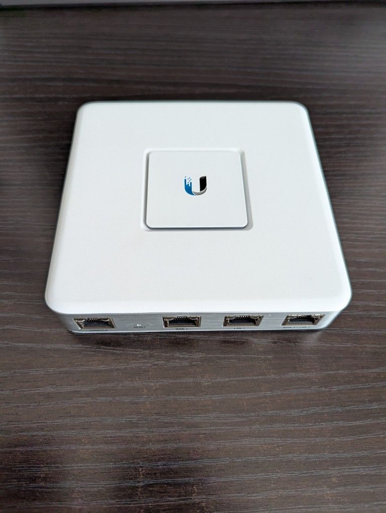 UniFi Security Gateway (USG)