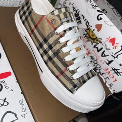 Burberry Shoes