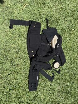 Lumiere baby carrier