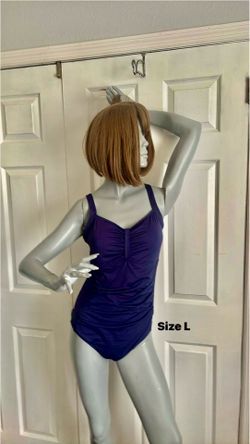Woman one piece swimsuit size L color blue