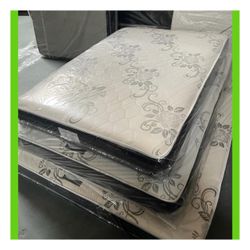 Cal king size mattress/ Colchon