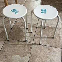 2 White Metal Stools With 2 Plants  Buckets