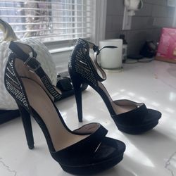 Pelle Moda high heels - platform Brand New 