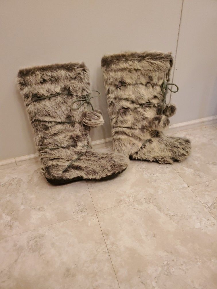 Fur Boots