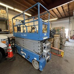 Electrical Scissor Lift Genie GS3232 For Sale 