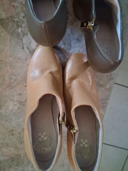 2 pares de zapatos, talla #6 , Usados Buenas Condiciones