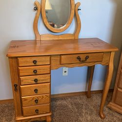 Vintage Vanity Dresser With Mirror