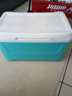 Ice chest