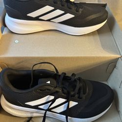 New Adidas - Men’s Size 8