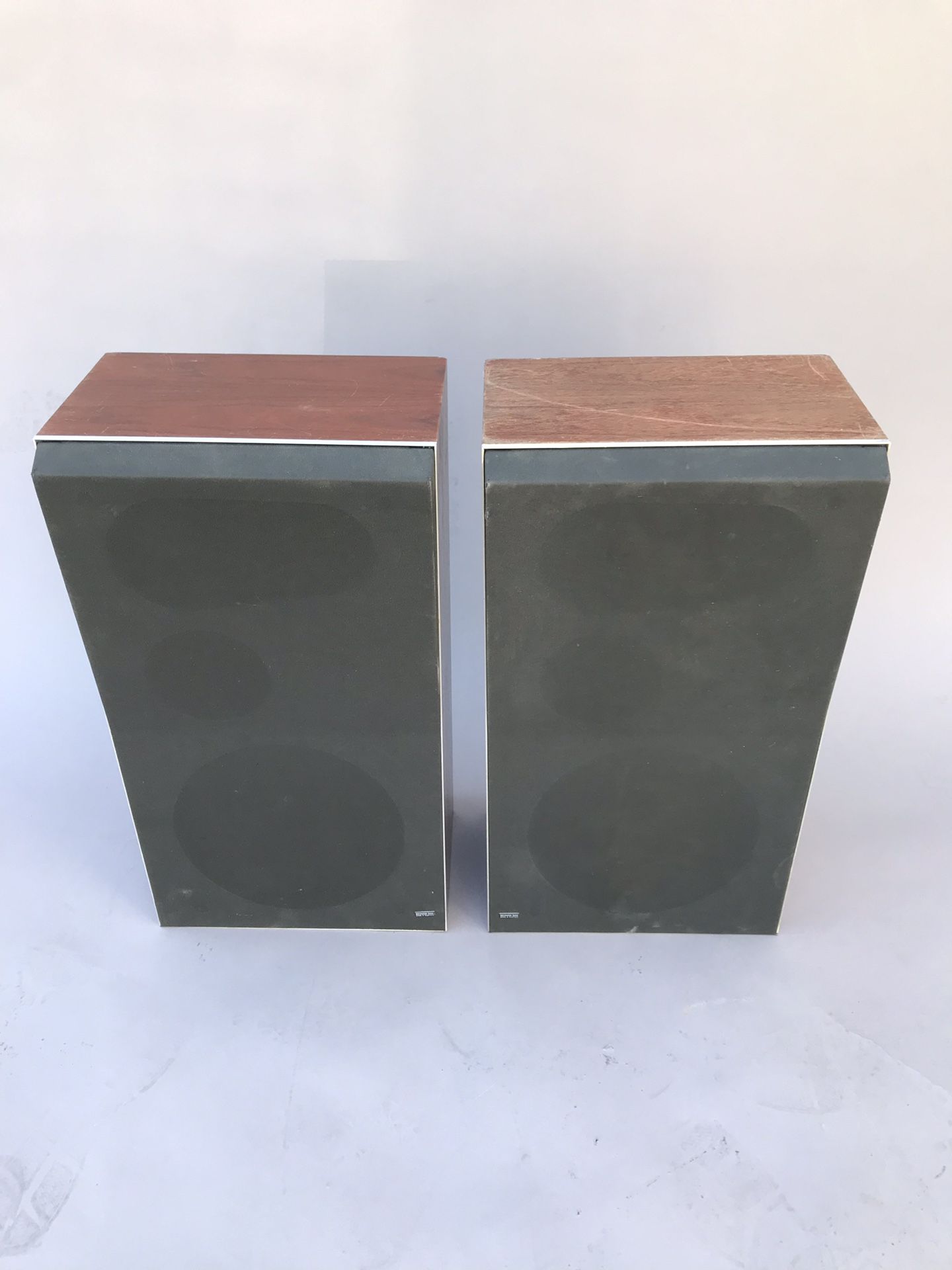 VINTAGE BANG & OLUFSEN S60 SPEAKERS