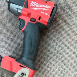 Milwaukee Fuel M18 3/8 Friction Ring Mid-torque Impact Wrench