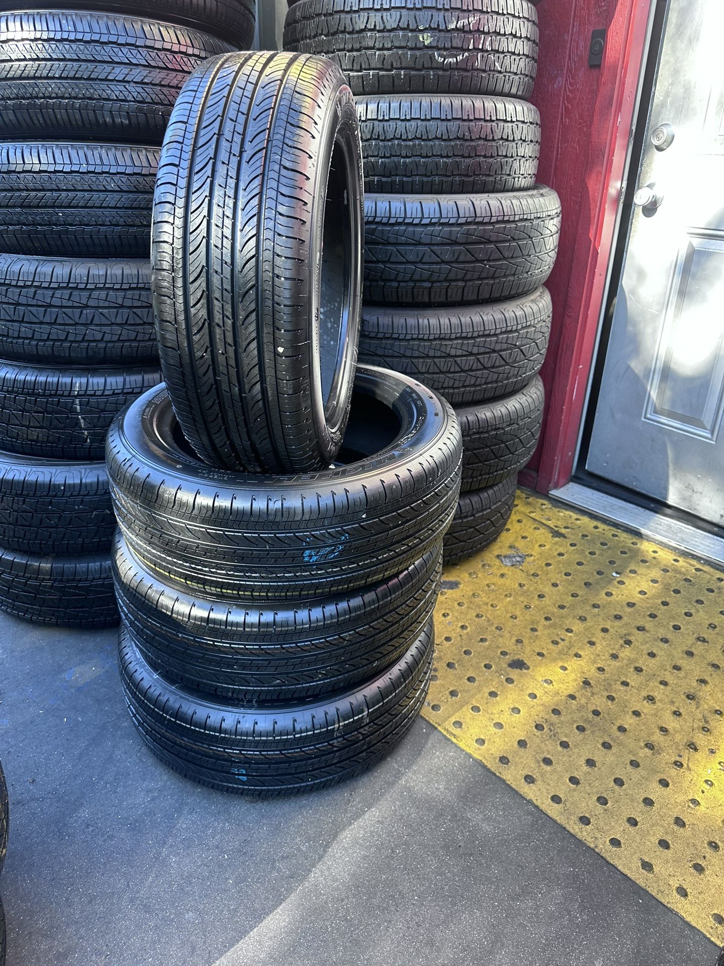 215/55 R17 MICHELIN A SET OF FOUR USED TIRES