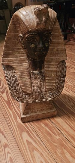 King Tut Bust Statue 
