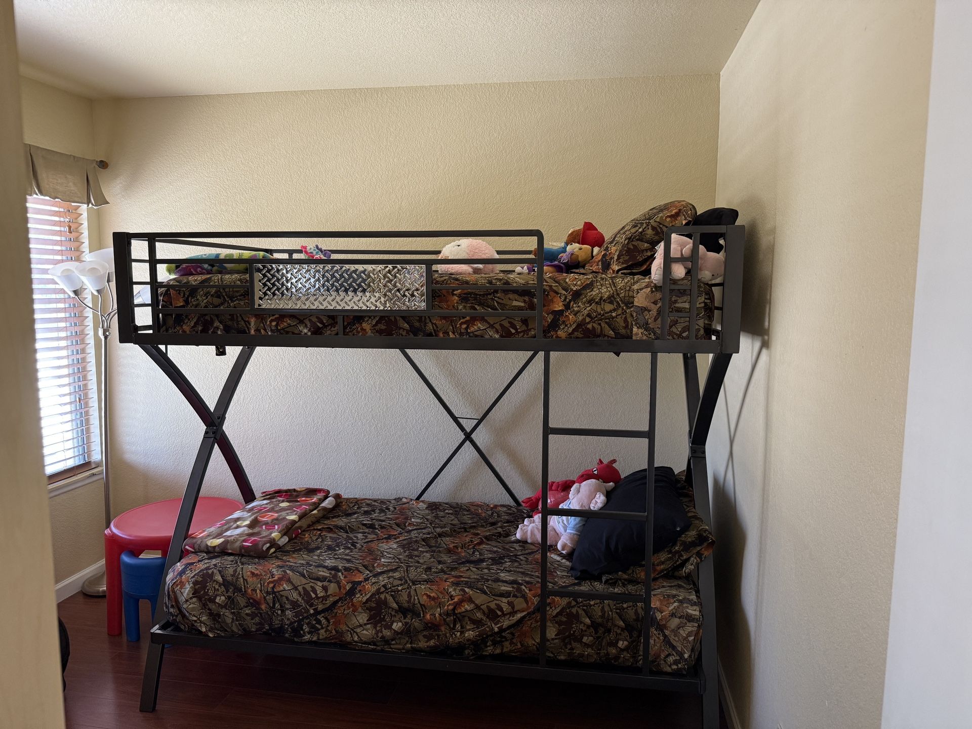 Metal Bunk Bed 