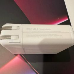 MacBook Pro USB-C Power Adapter 140W