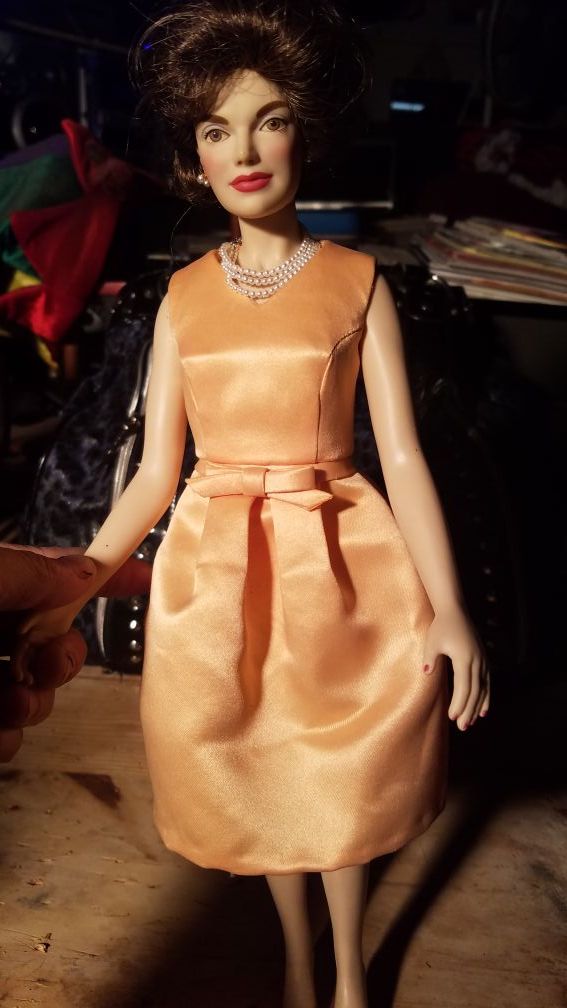 Jacqueline Kennedy "O" Doll Jackie O India State Visit Limited Edition Franklin Mint