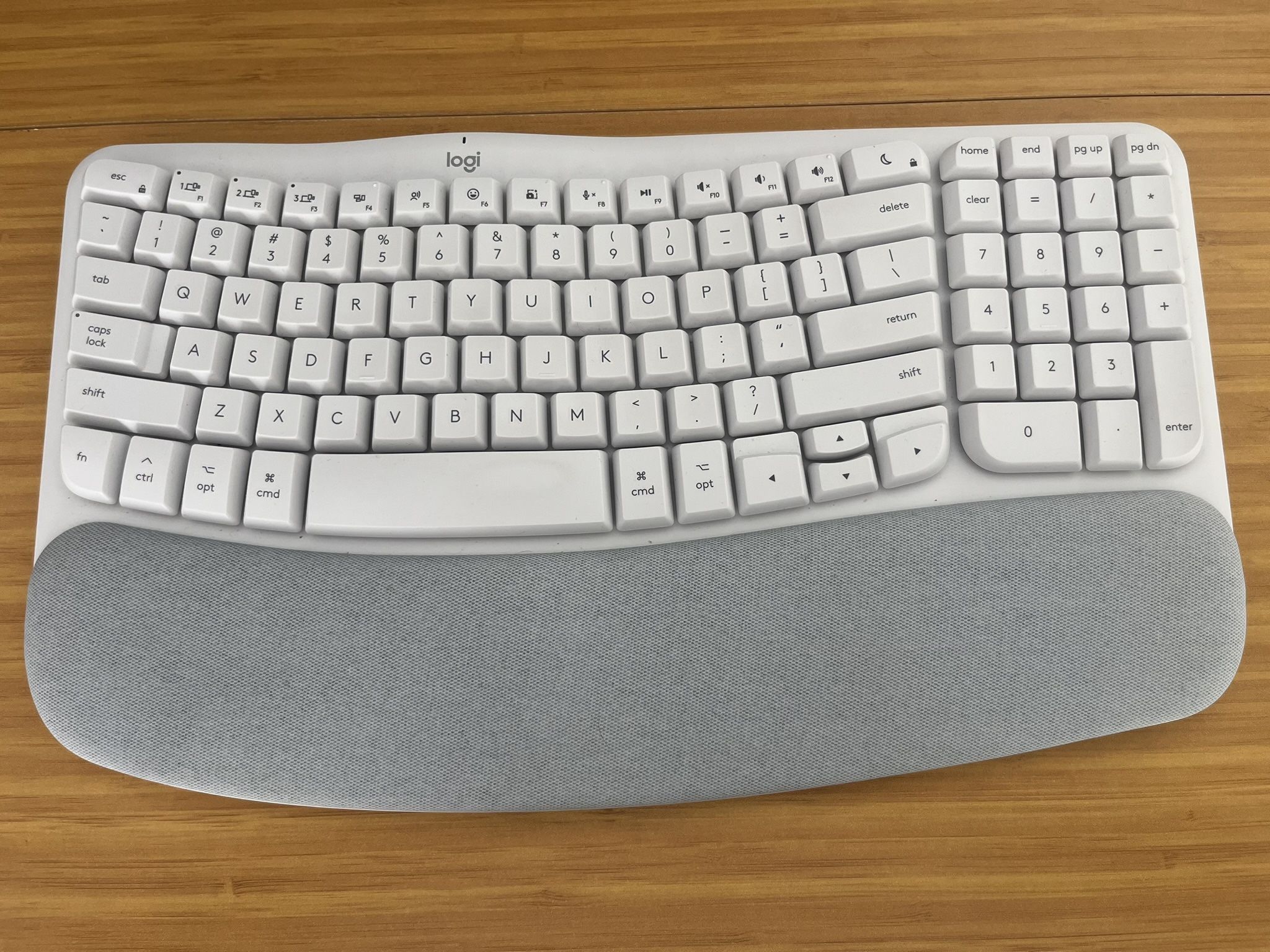 Wireless Ergonomic Logitech Wave Keys