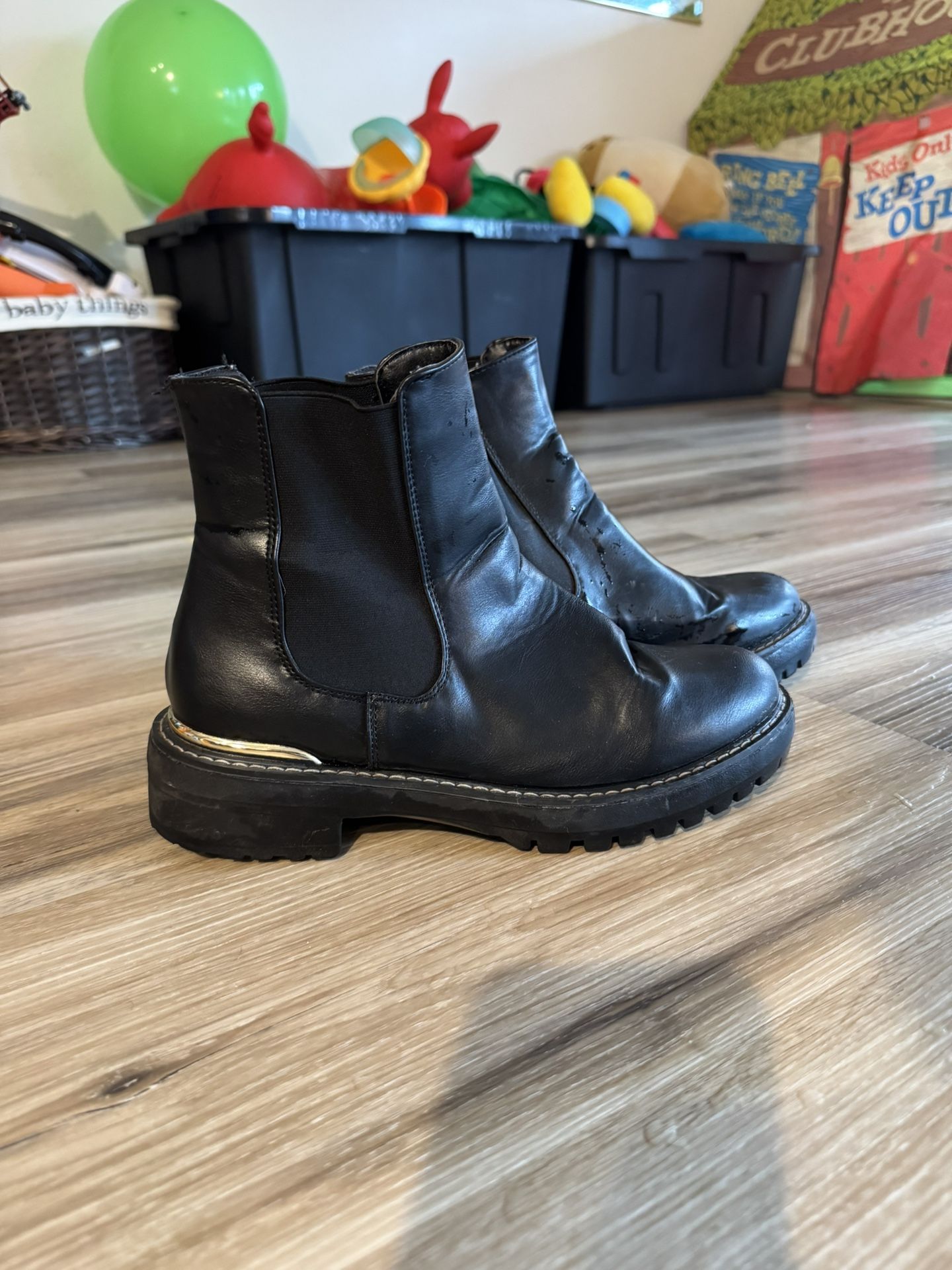Black Boots Women’s Size 8